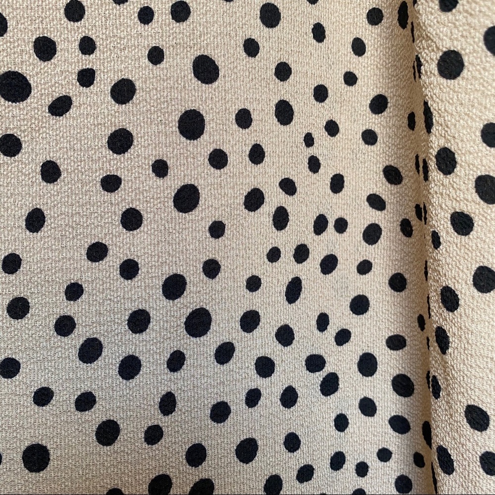 Kiera Keyhole Back Blouse - Picture 3 of 5